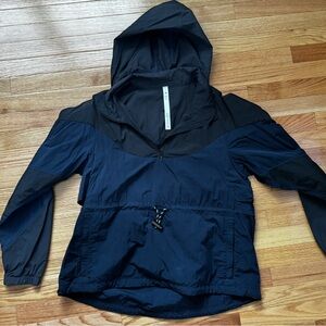 Navy/Black Lululemon Windbreaker Size 10